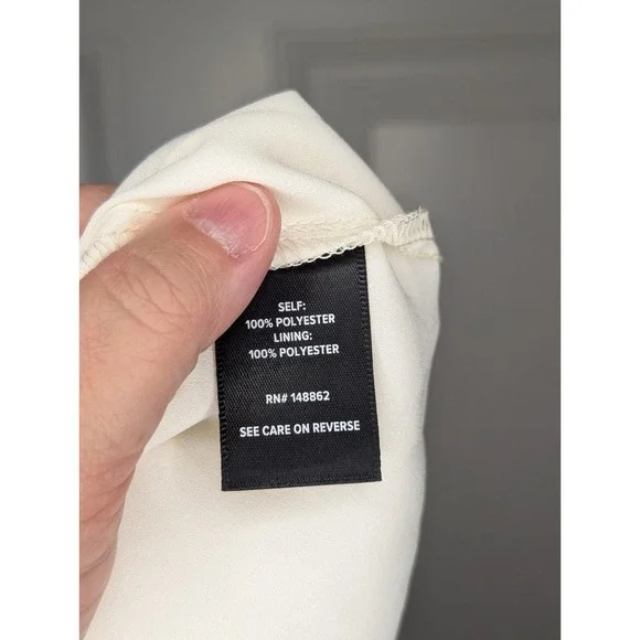 Torrid Asymetrical Top Blouse 'Winter White' Ivory Cream L/S Womens 2X NWT - Picture 9 of 10